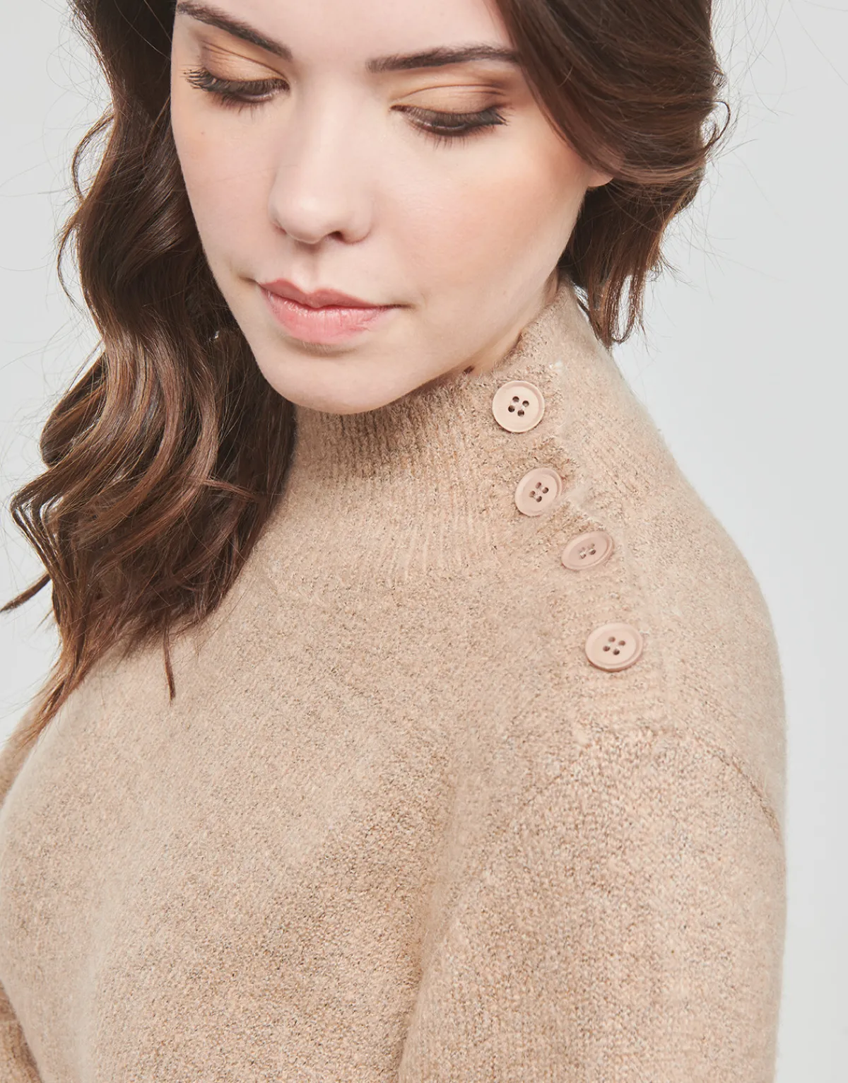 Robes^Betty London - EMYA Taupe
