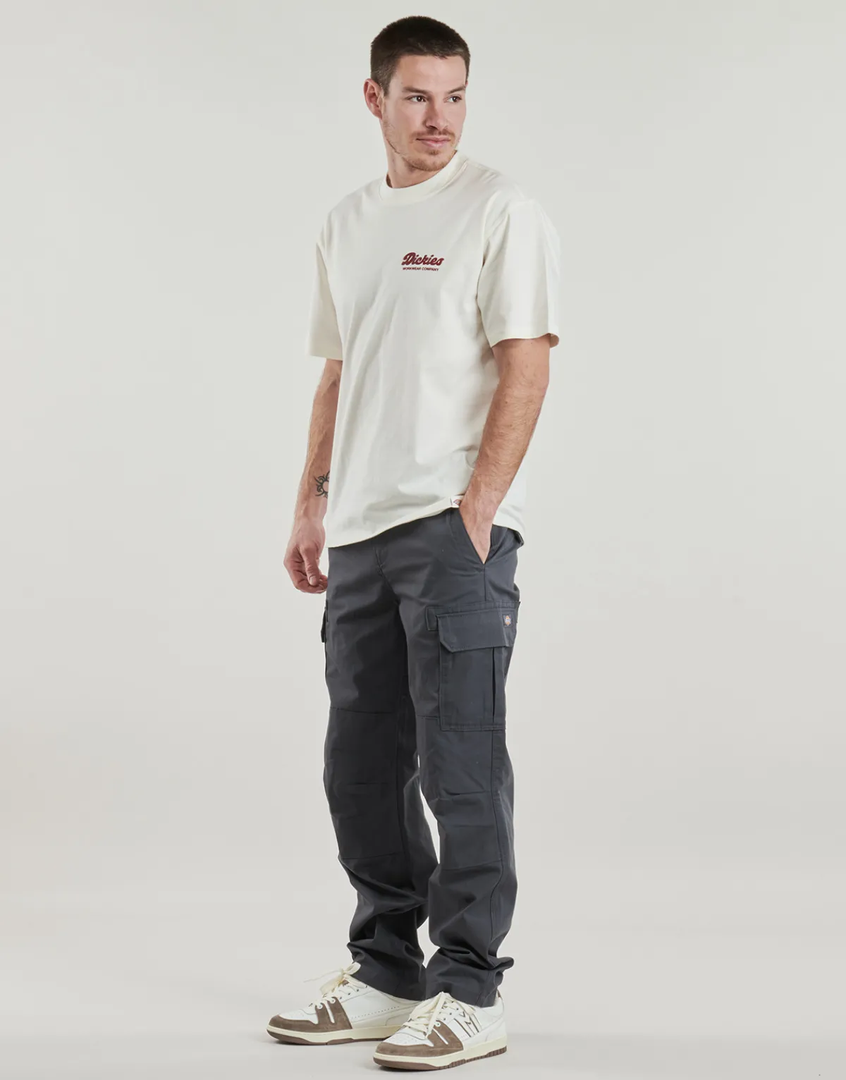 T-shirts & Polos^Dickies - LEWISTOWN SS TEE Ecru