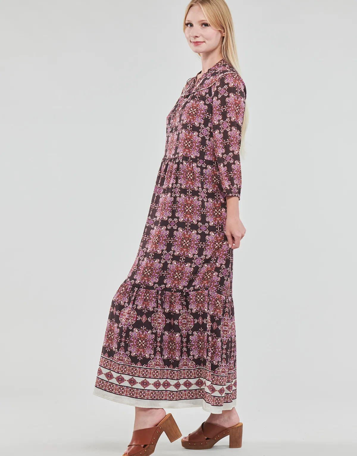 Robes^Ikks - BW30015 Rose