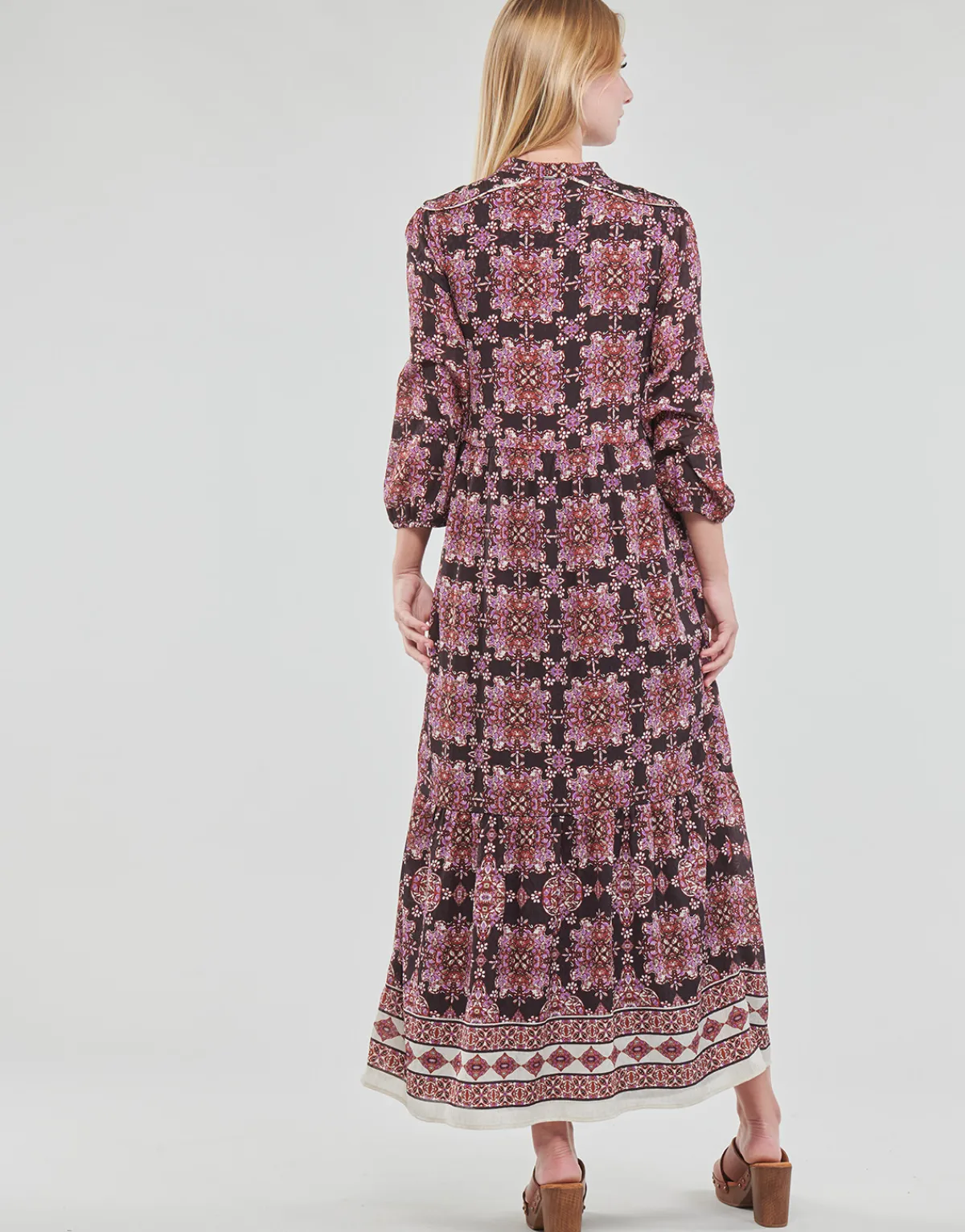Robes^Ikks - BW30015 Rose