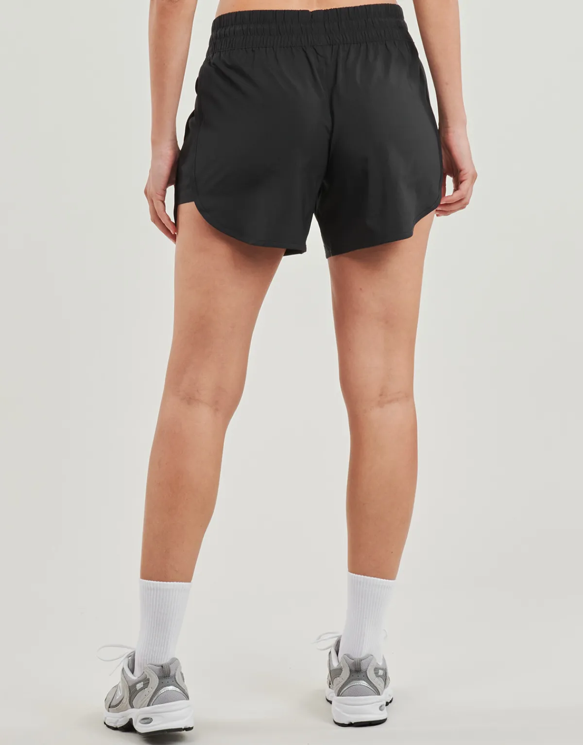 Shorts & Bermudas^New Balance - CORE 5 INCH SHORT Noir