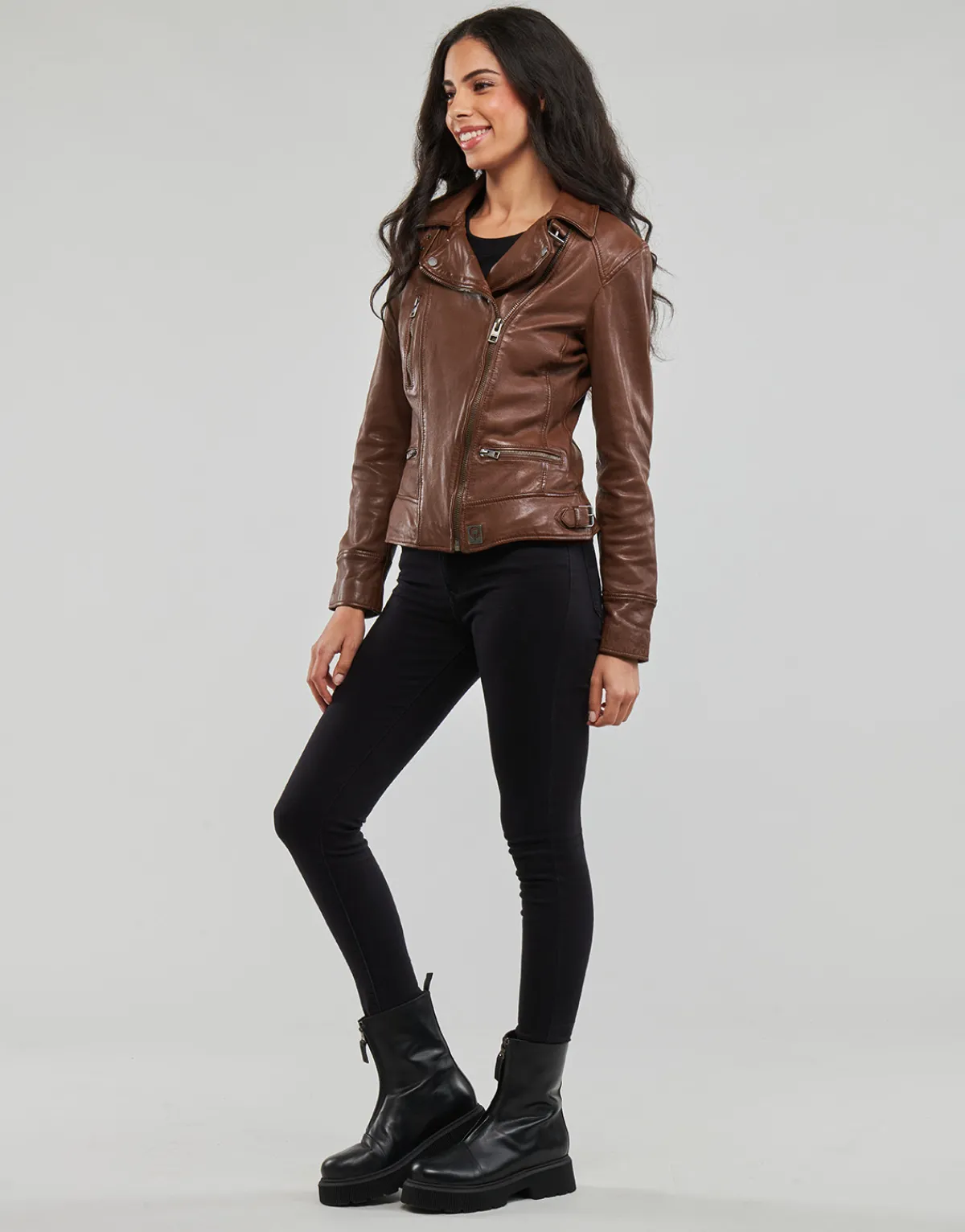 Vestes^Oakwood - VIDEO Chocolat