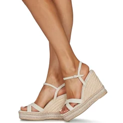 Sandales Et Nu-pieds^Tamaris - 28363-418 Beige