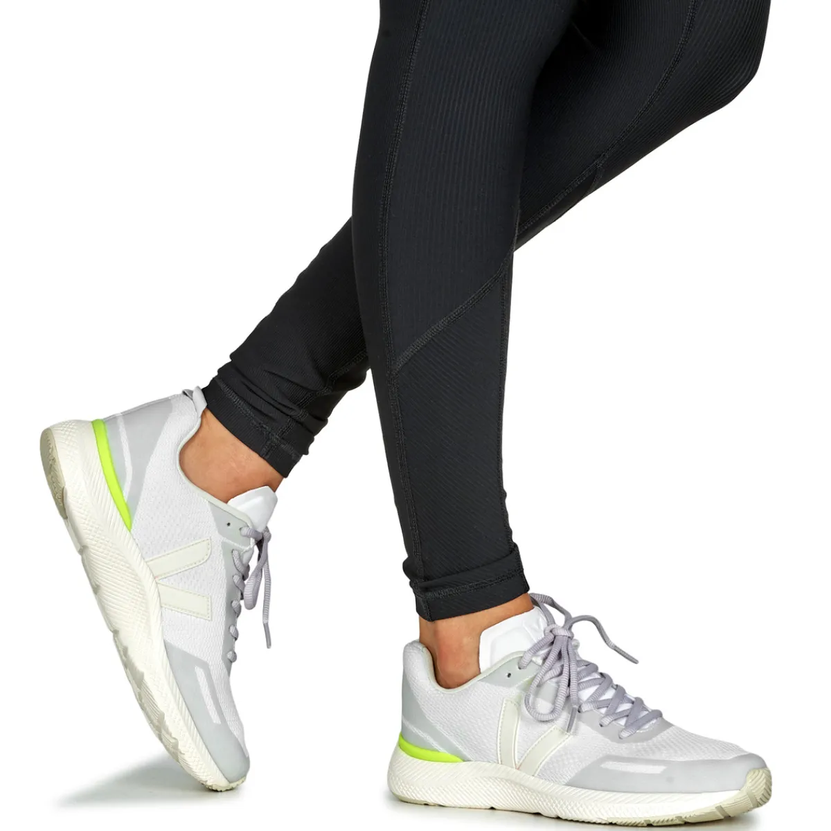 Baskets Mode^Veja - IMPALA Gris