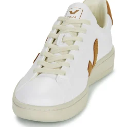 Baskets Mode^Veja - URCA