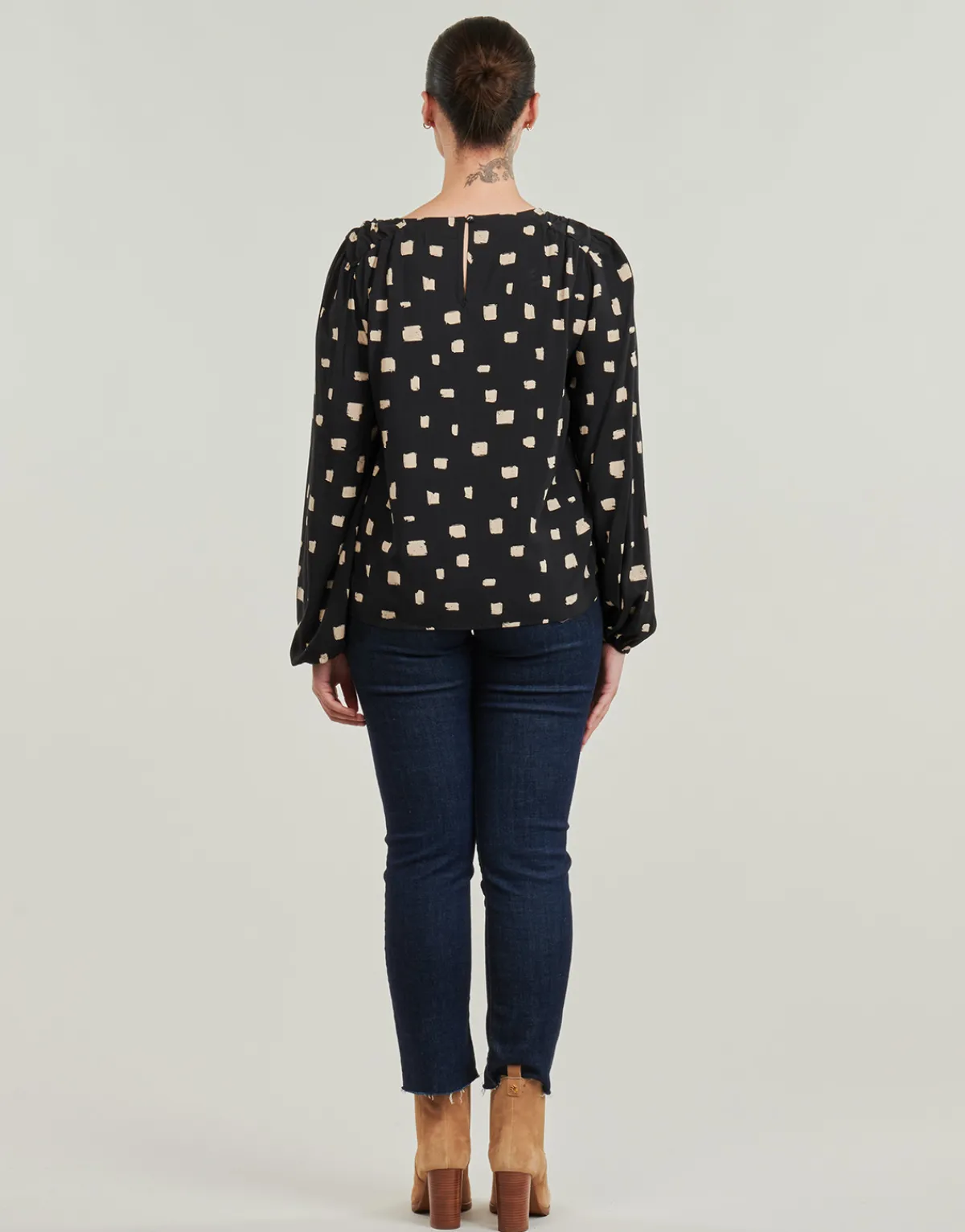 Tops / Blouses^Vila - NA